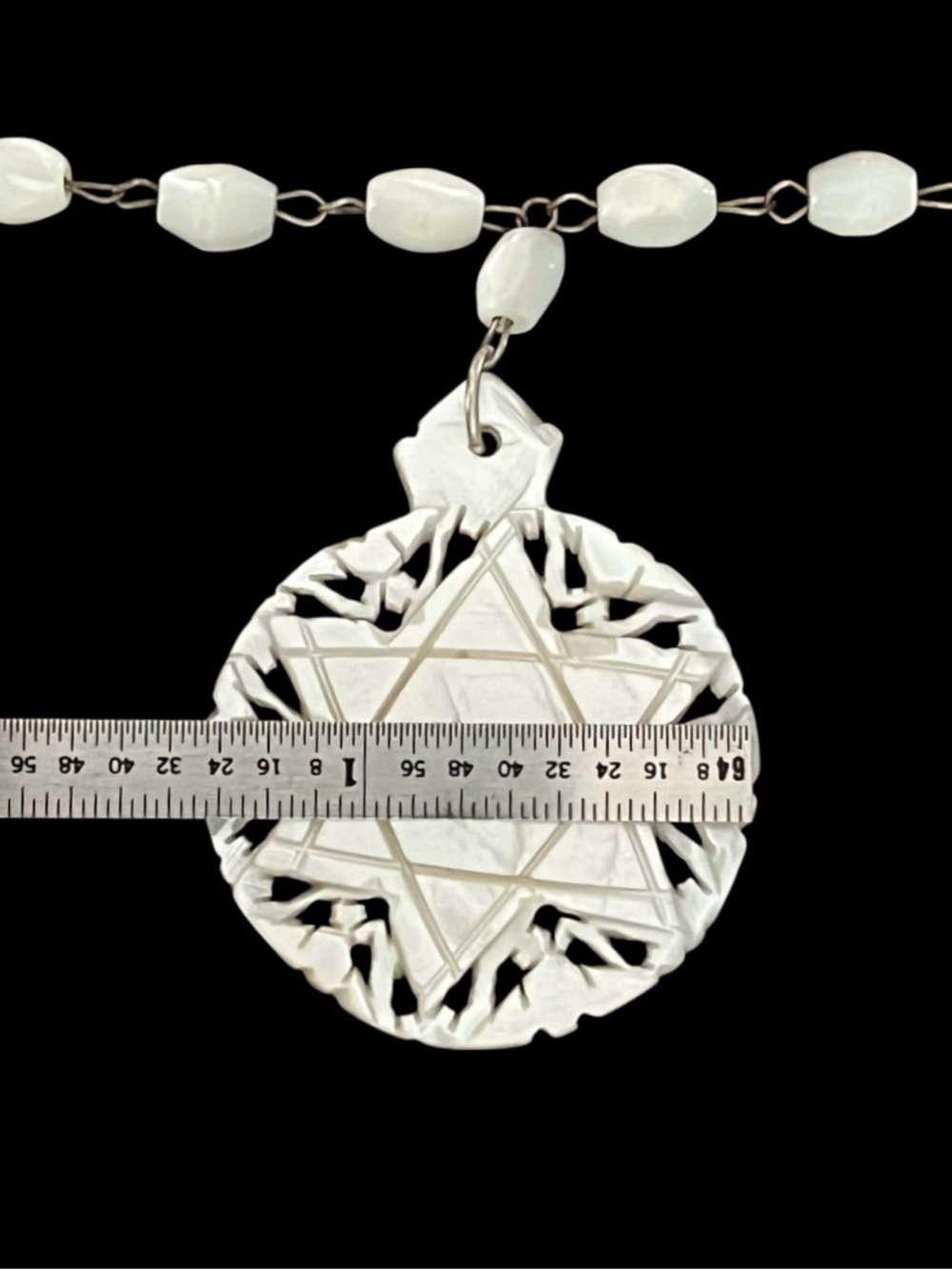 Vintage Mother of Pearl Beaded Necklace With Hand Carved Star of David - Picture 8 of 15